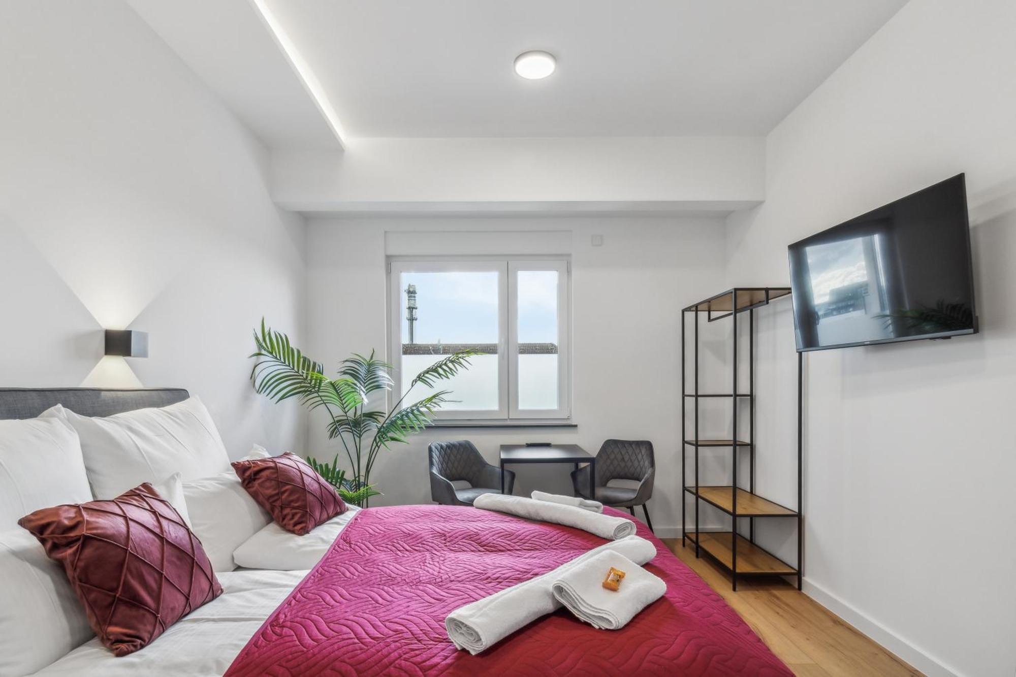 ديتسنباخ Suite4Me - Moderne Apartments I Kueche I Balkon I Waschmaschine المظهر الخارجي الصورة